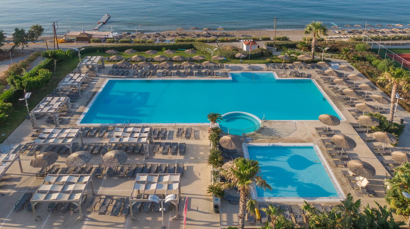 Akti-Palace-Ultra-All-Inclusive-Pool-7