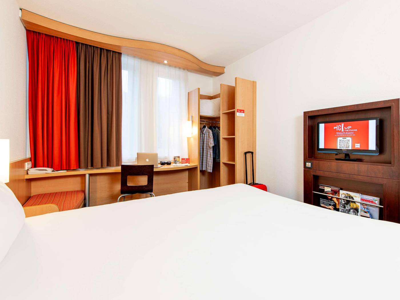 Ibis-Krakow-Stare-Miasto-Room-11