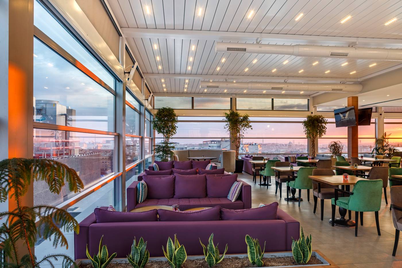 CVK-Taksim-Hotel-Istanbul-Terrace-12