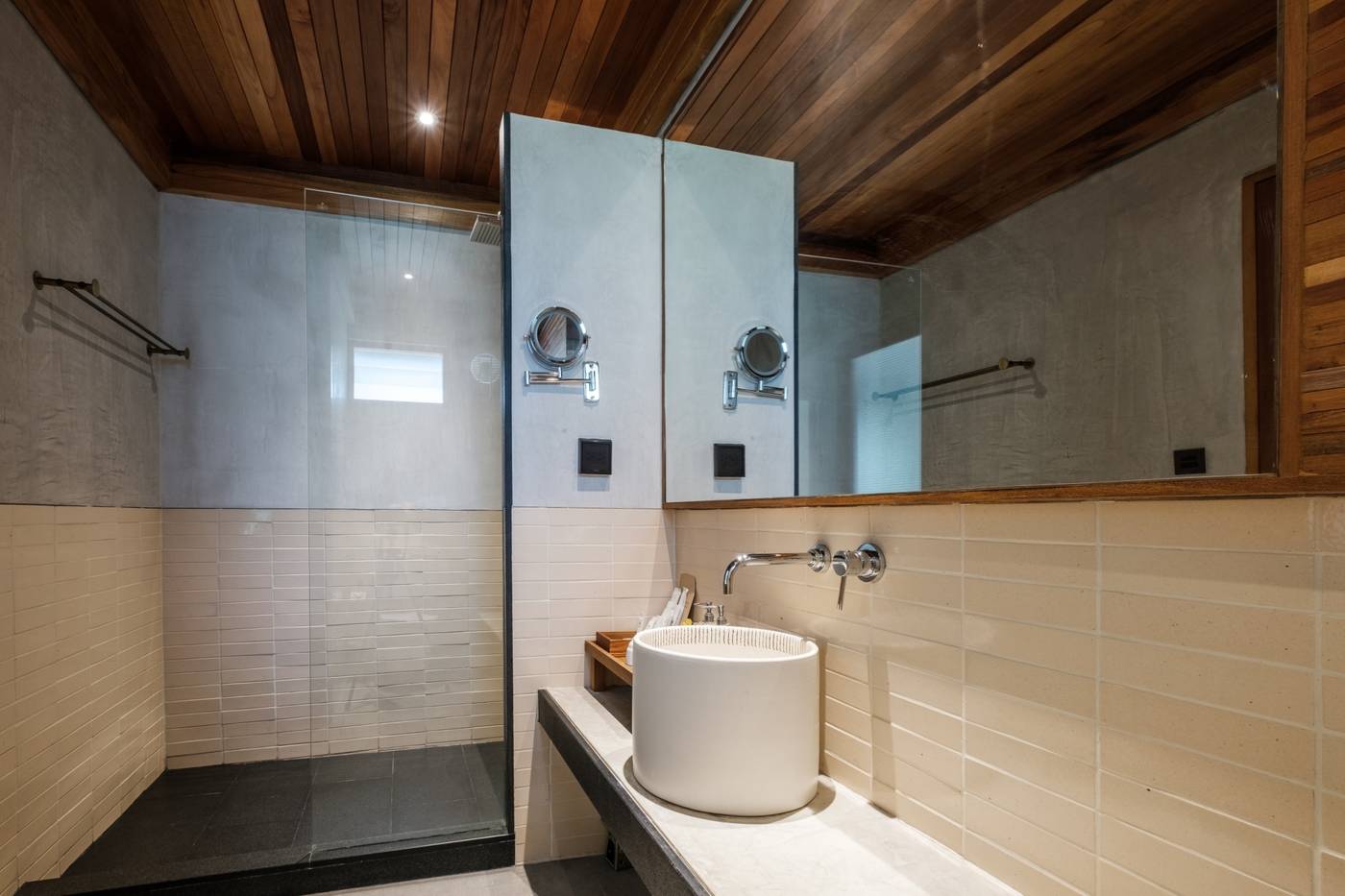 Banana-Fan-Sea-Resort-Room-57