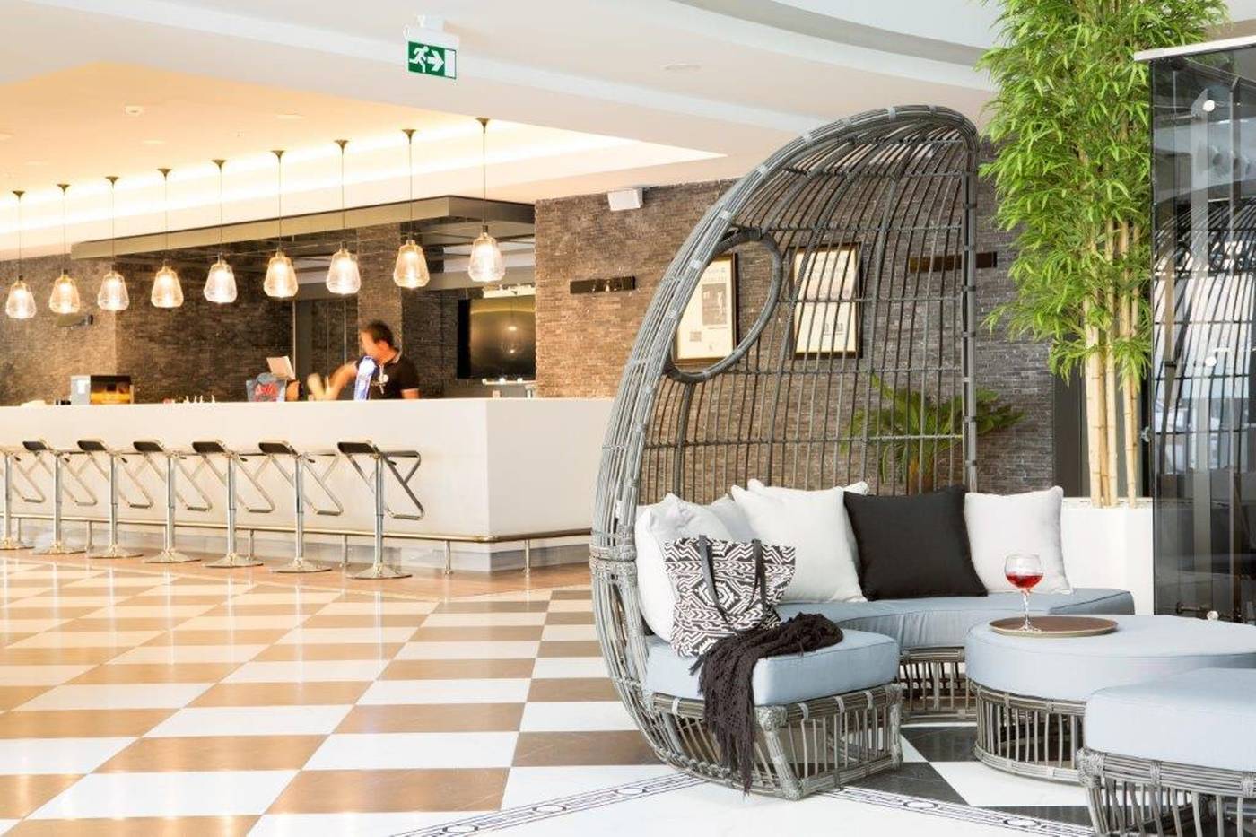 Sunprime-C-Lounge---Adults-Only--16---Bar-29