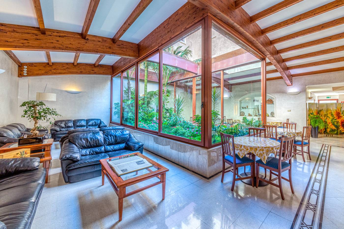 Le Torri Hotel-Italy-ARBOREA-Lobby-6