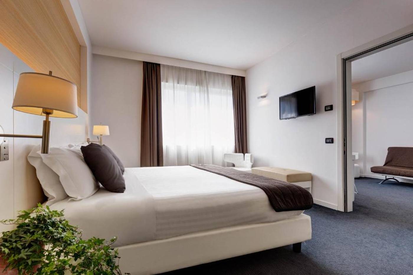 iH-Hotels-Roma-Z3-Room-16