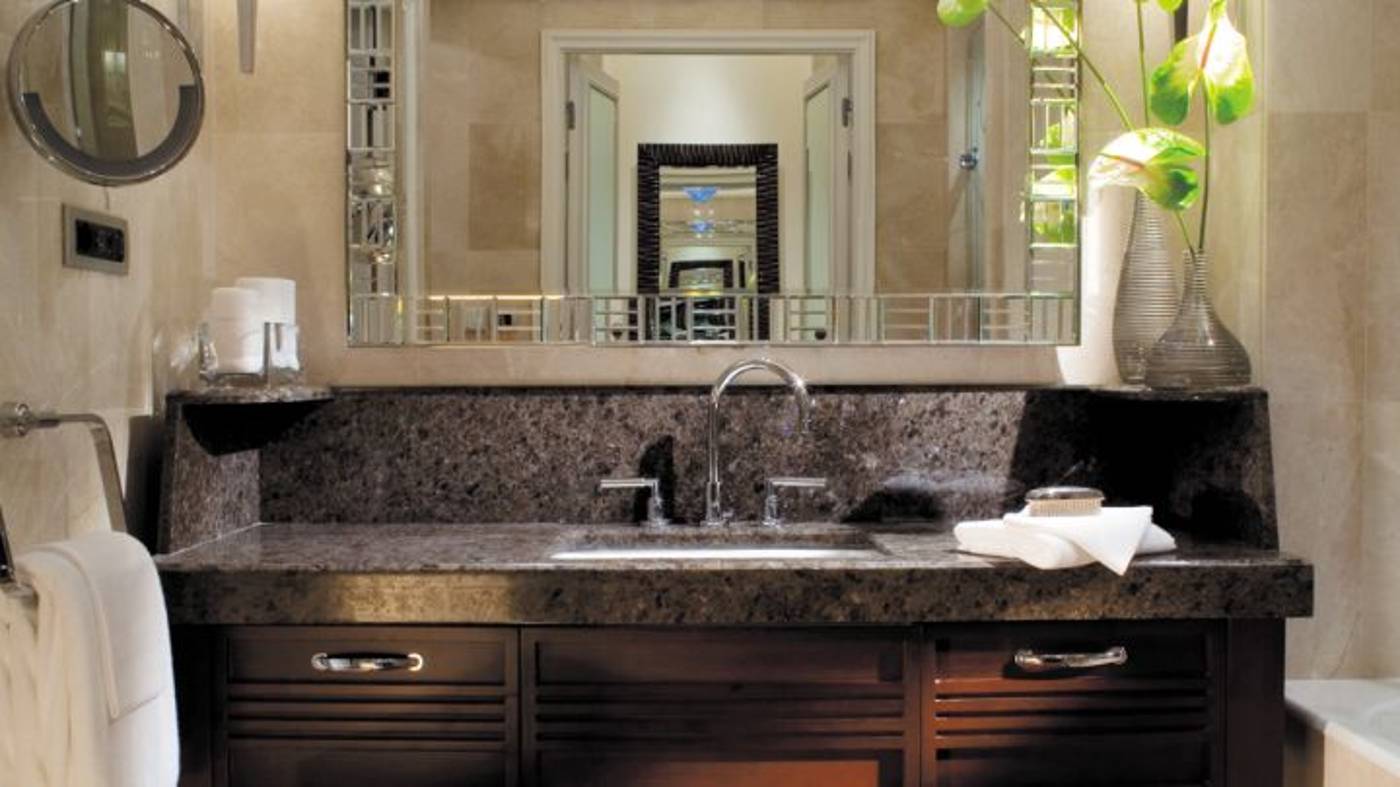 Four-Seasons-at-the-Bosphorus-General-view-20