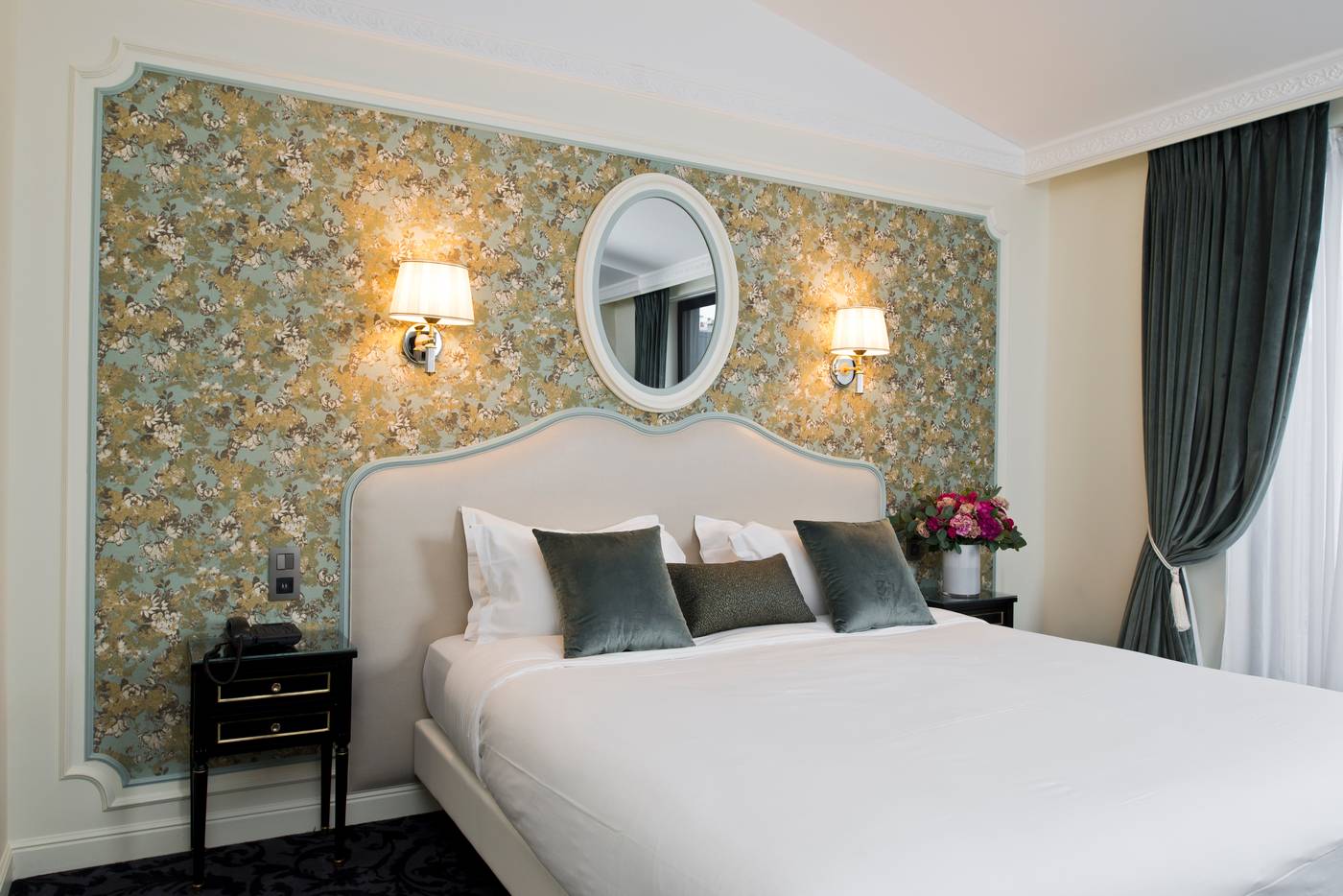 Hotel-Saint-Petersbourg-Opera---Spa-Room-21