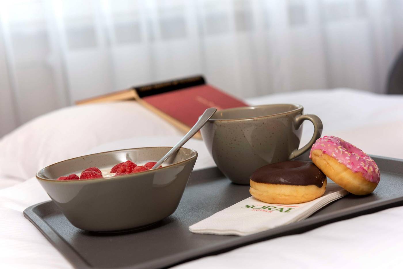 Sorat-Hotel-Berlin-Room-24