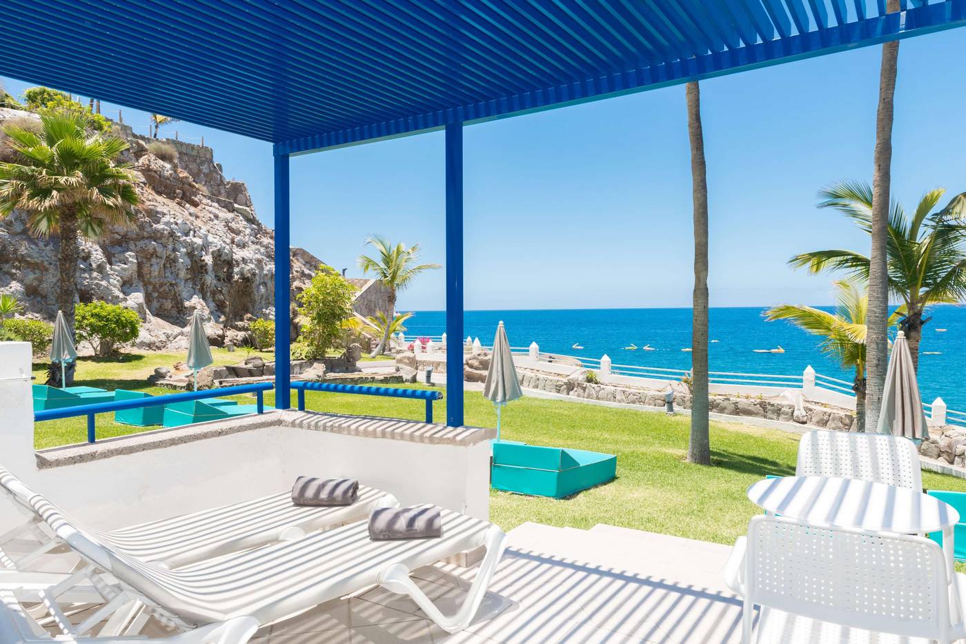 TUI-BLUE-Suite-Princess--Adults-Only--Room-57