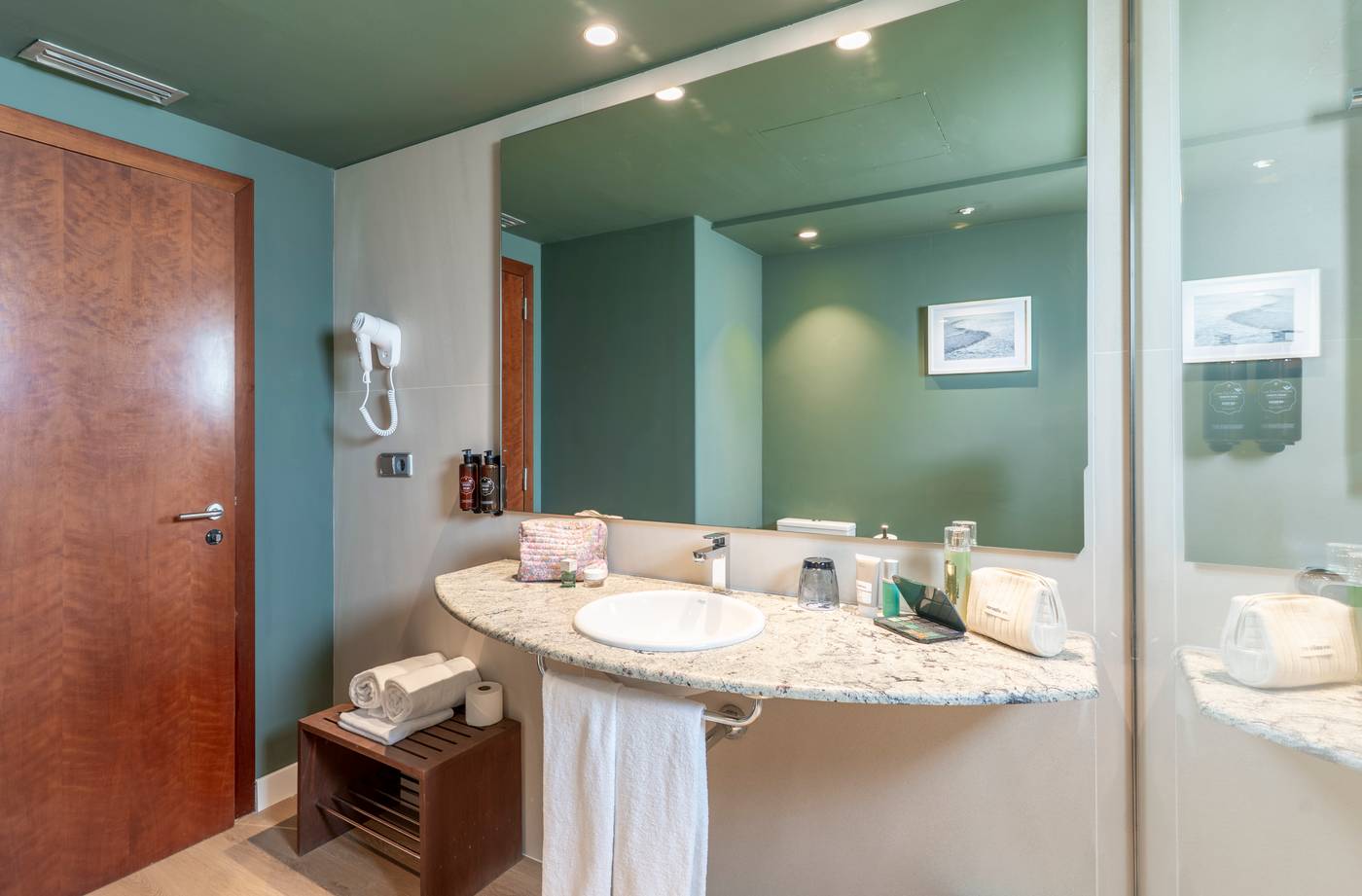 Prestige-Victoria-Room-45