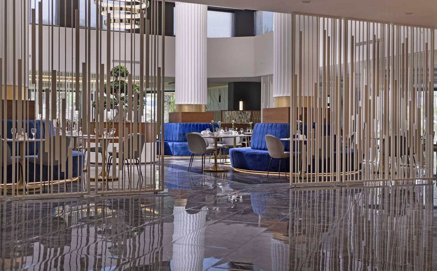 Seven-Seas-Hotel-Blue-Restaurant-69