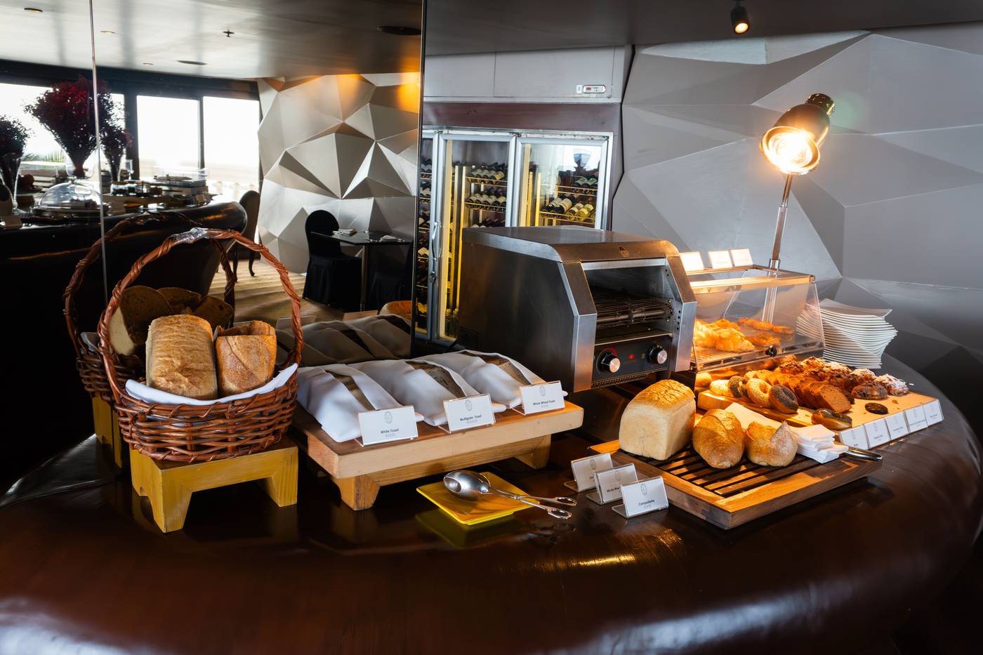 Tower-Club-at-Lebua-Room-55