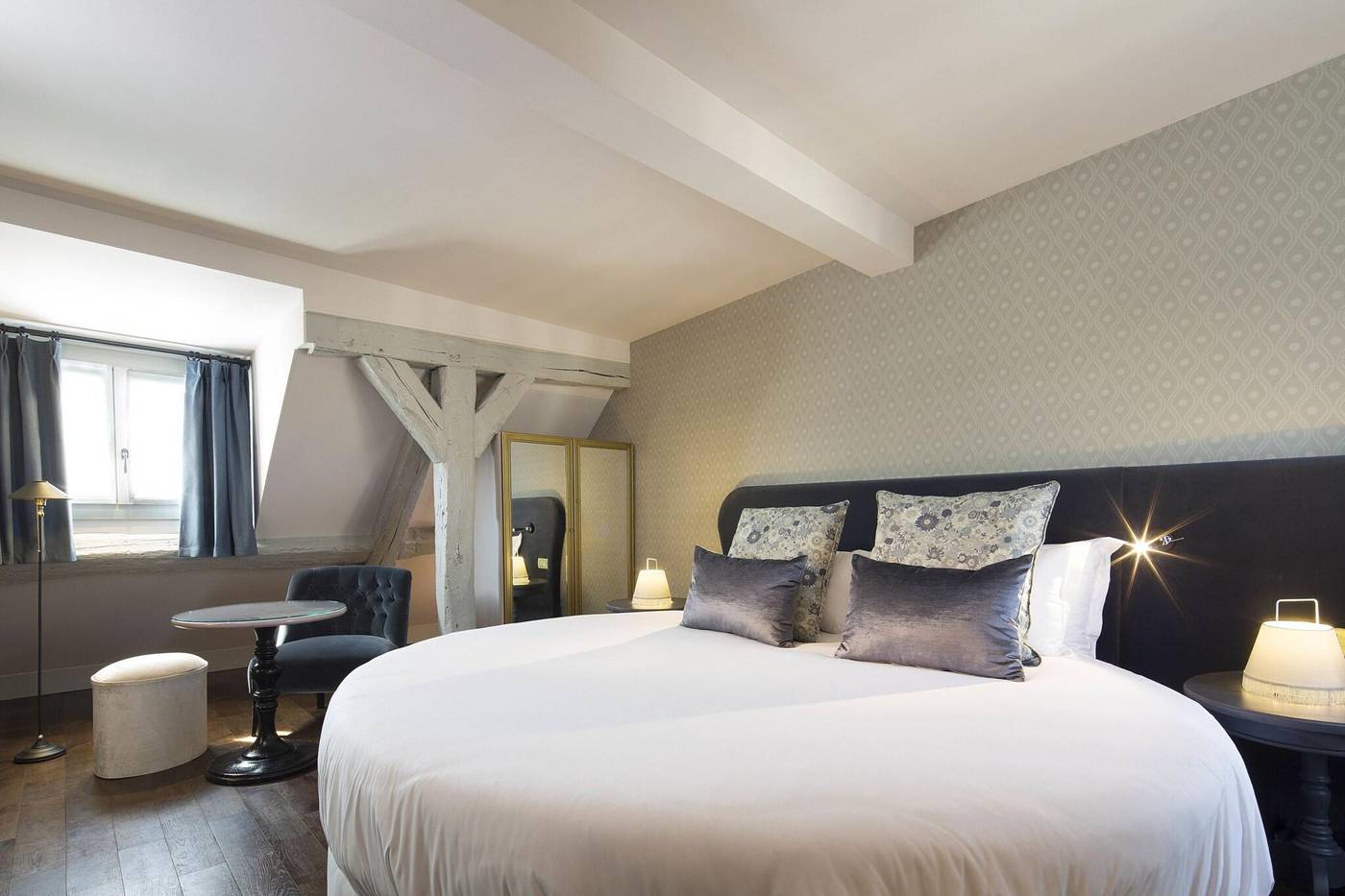 Les-Plumes-Hotel-Room-17