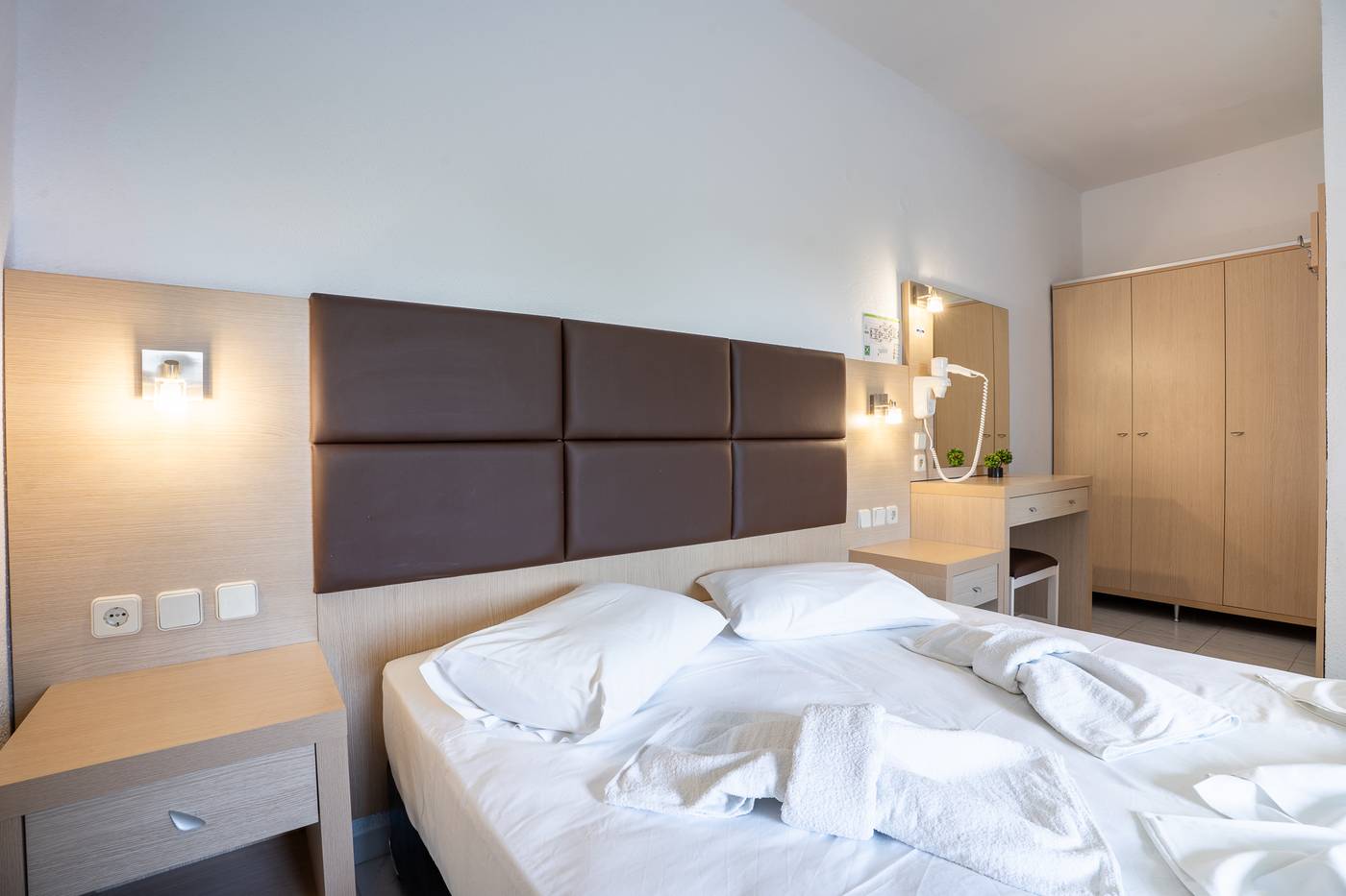 Sunlight-Studios-Room-19