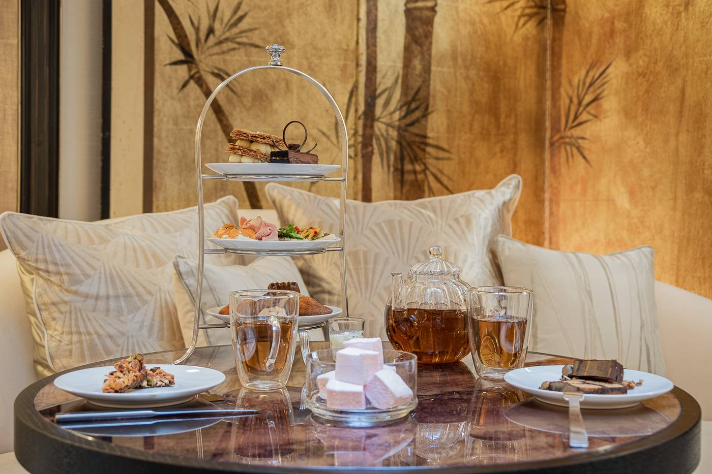 Hotel-Elysia-By-Inwood-Hotels-Bar-7