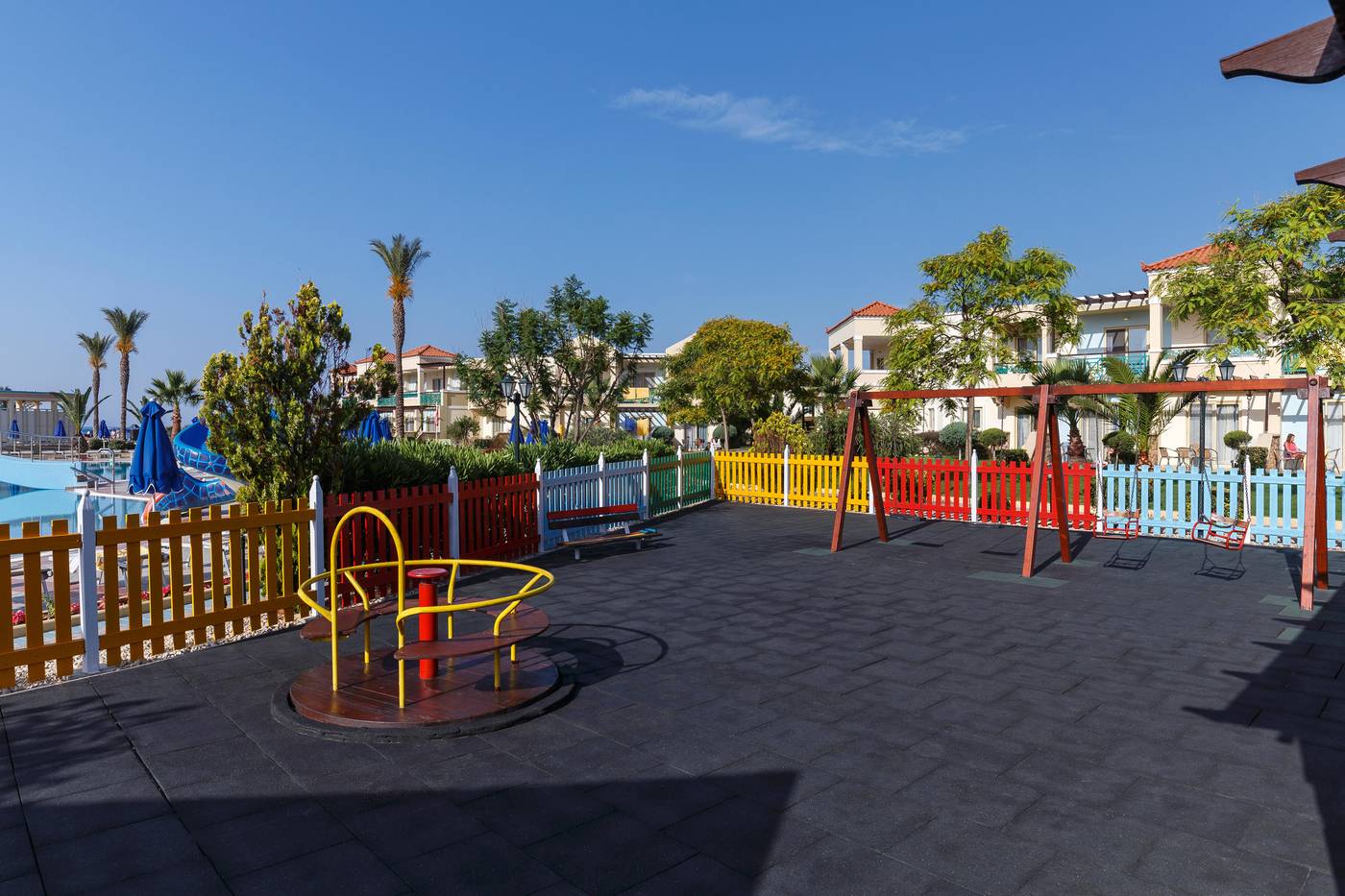 Lindos-Princess-Beach-Resort---Spa-Sports-and-Entertainment-66