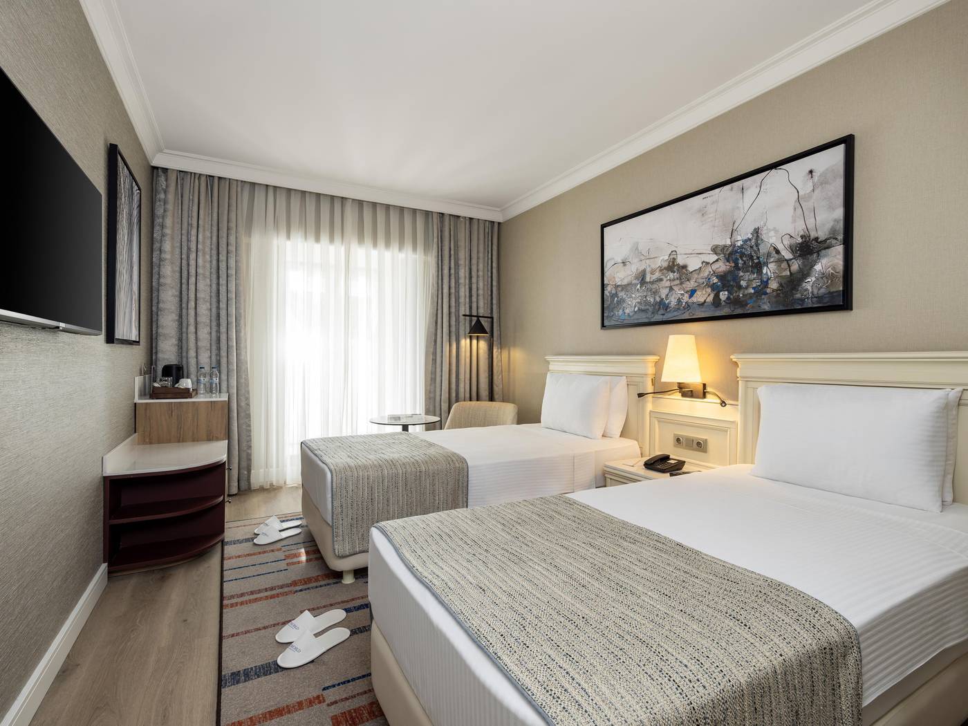 Elite-World-Comfy-Istanbul-Taksim-Hotel-Room-12