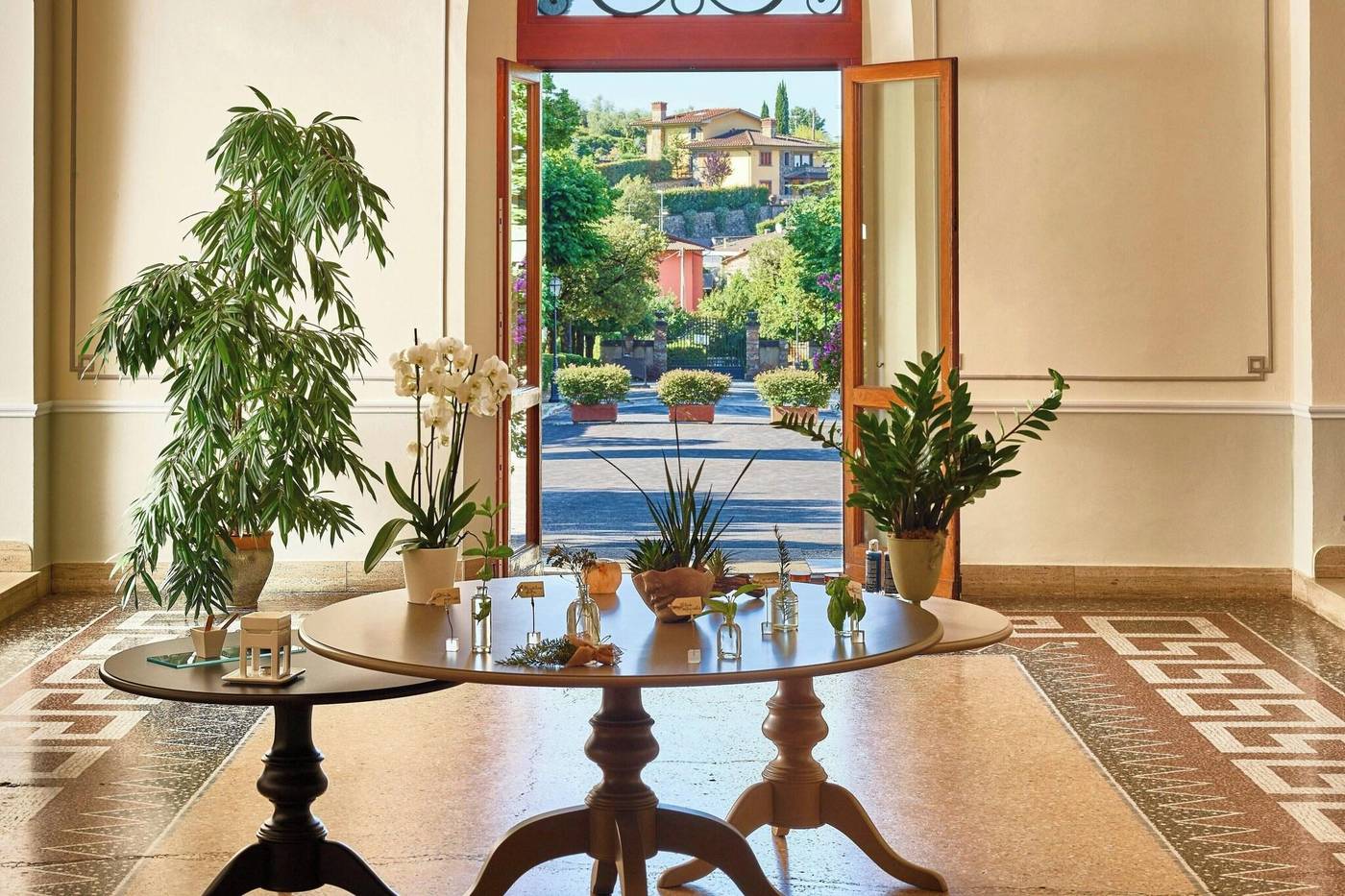 Grotta-Giusti-Resort-Golf---Spa-Lobby-2