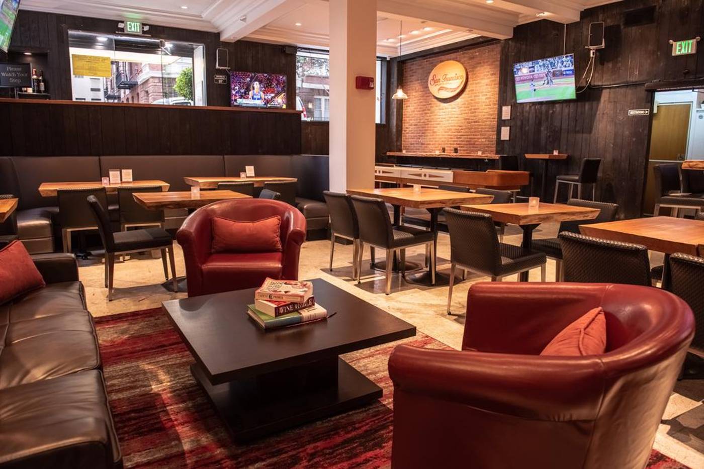 Executive Hotel Vintage Court