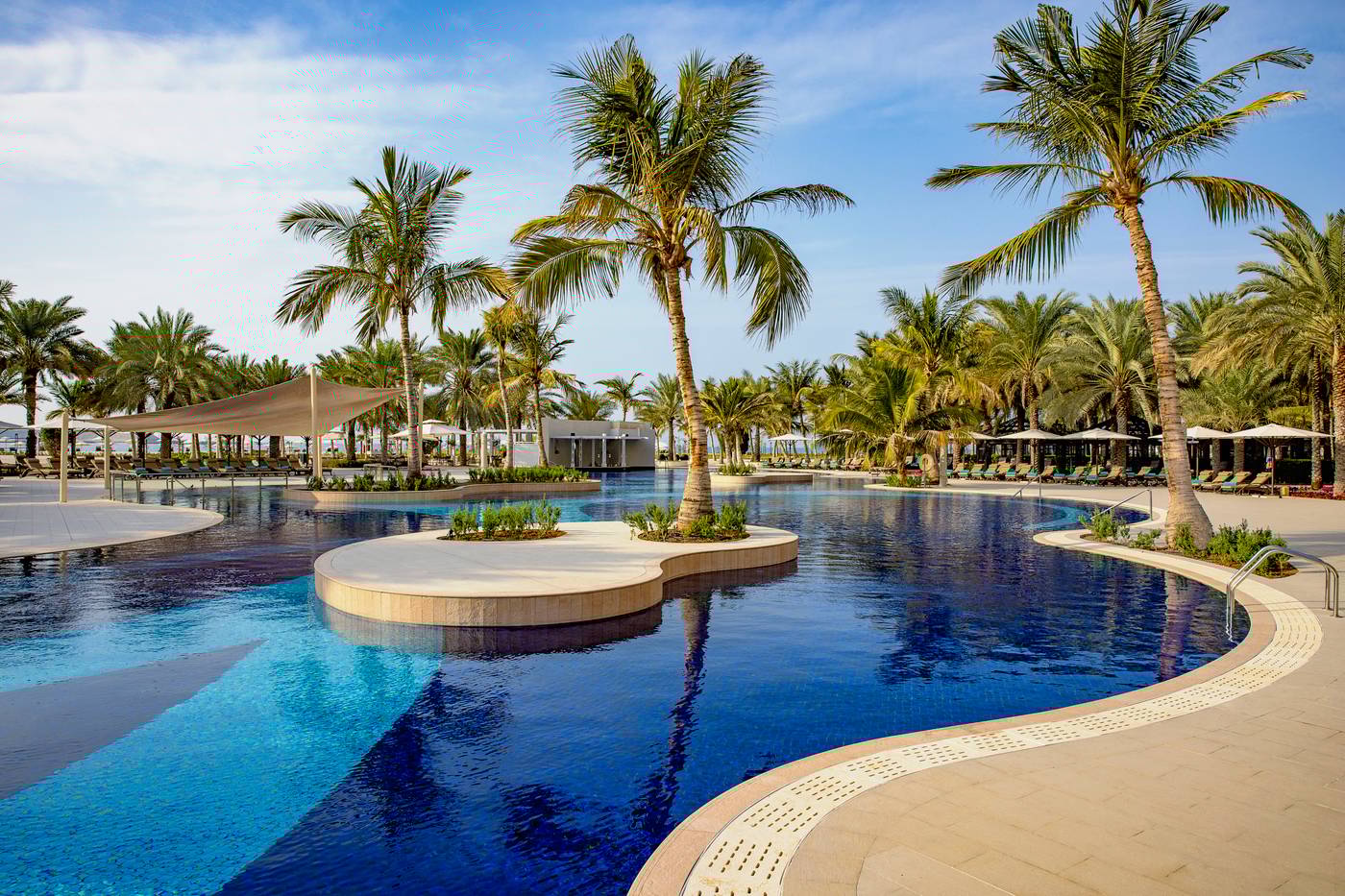 Waldorf-Astoria-Ras-Al-Khaimah-Pool-3