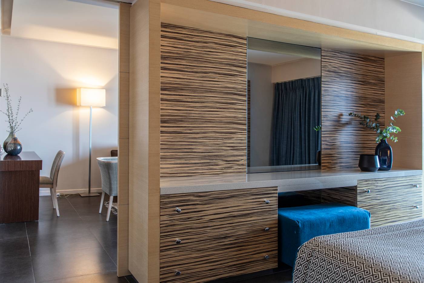 Eden-Roc-Resort-Hotel-Room-28