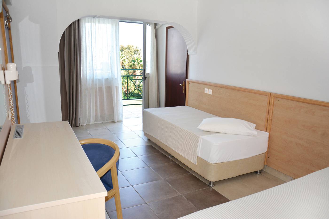 Atlantis-Hotel-Room-35