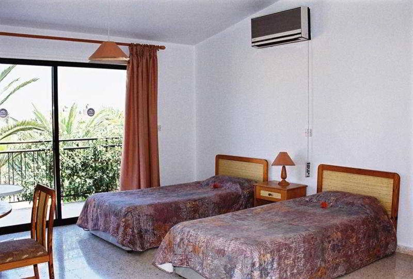 Tavros-Hotel-Apartments-Room-16