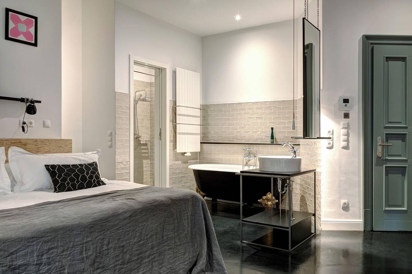 Berlin-Gorki-Apartments-Room-58