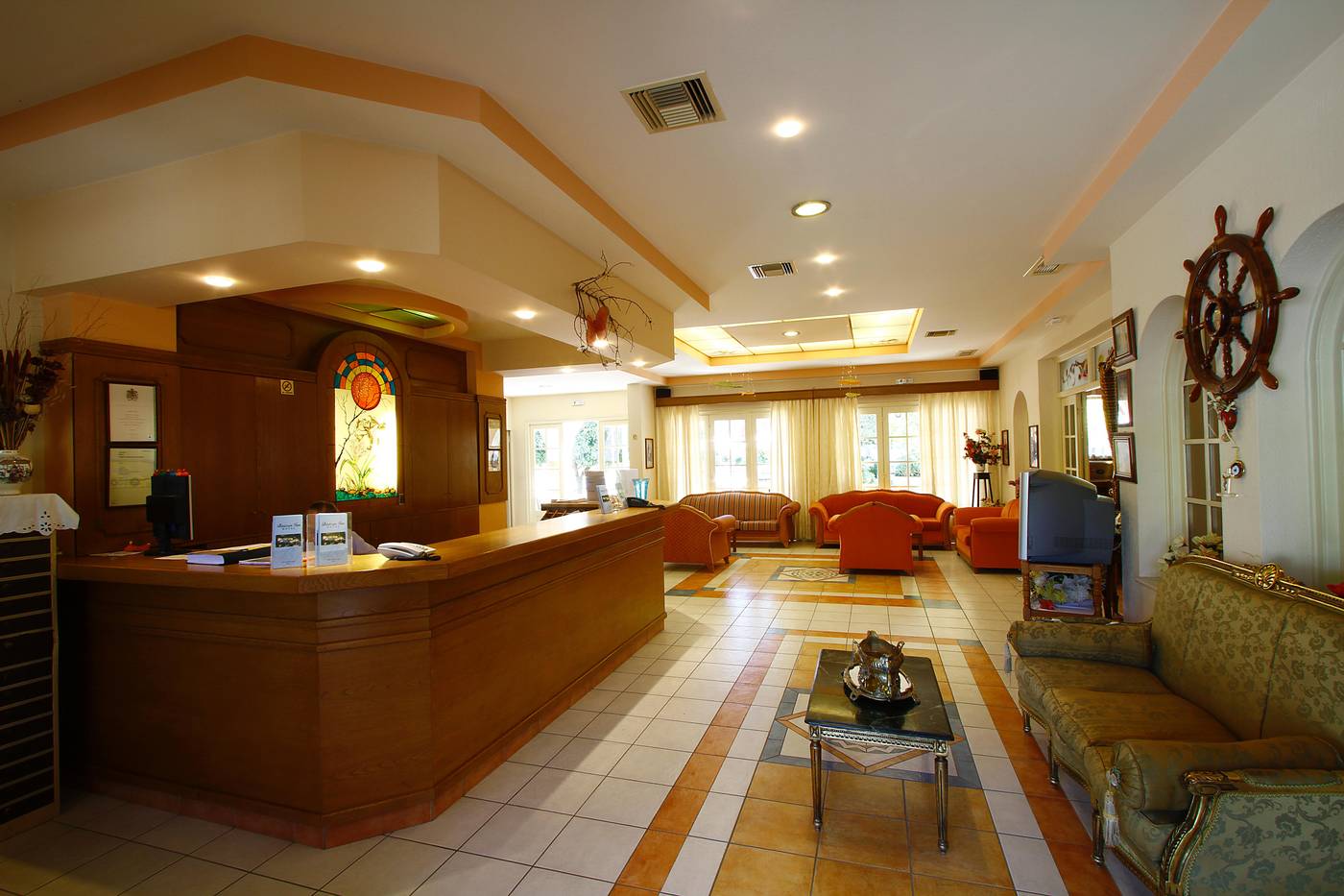 Bintzan-Inn-Lobby-46