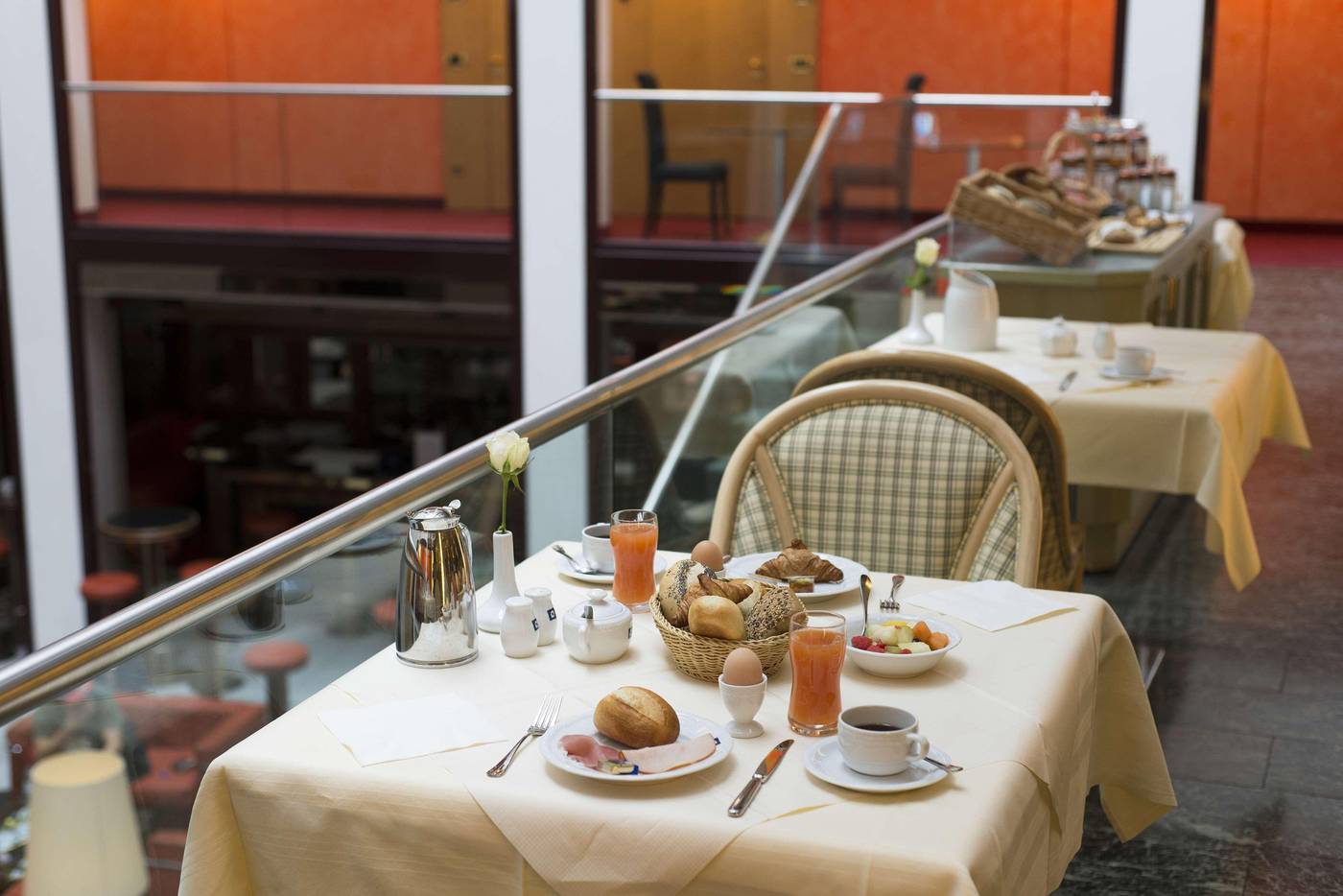 Derag-Livinghotel-Grosser-Kurfuerst-Restaurant-25