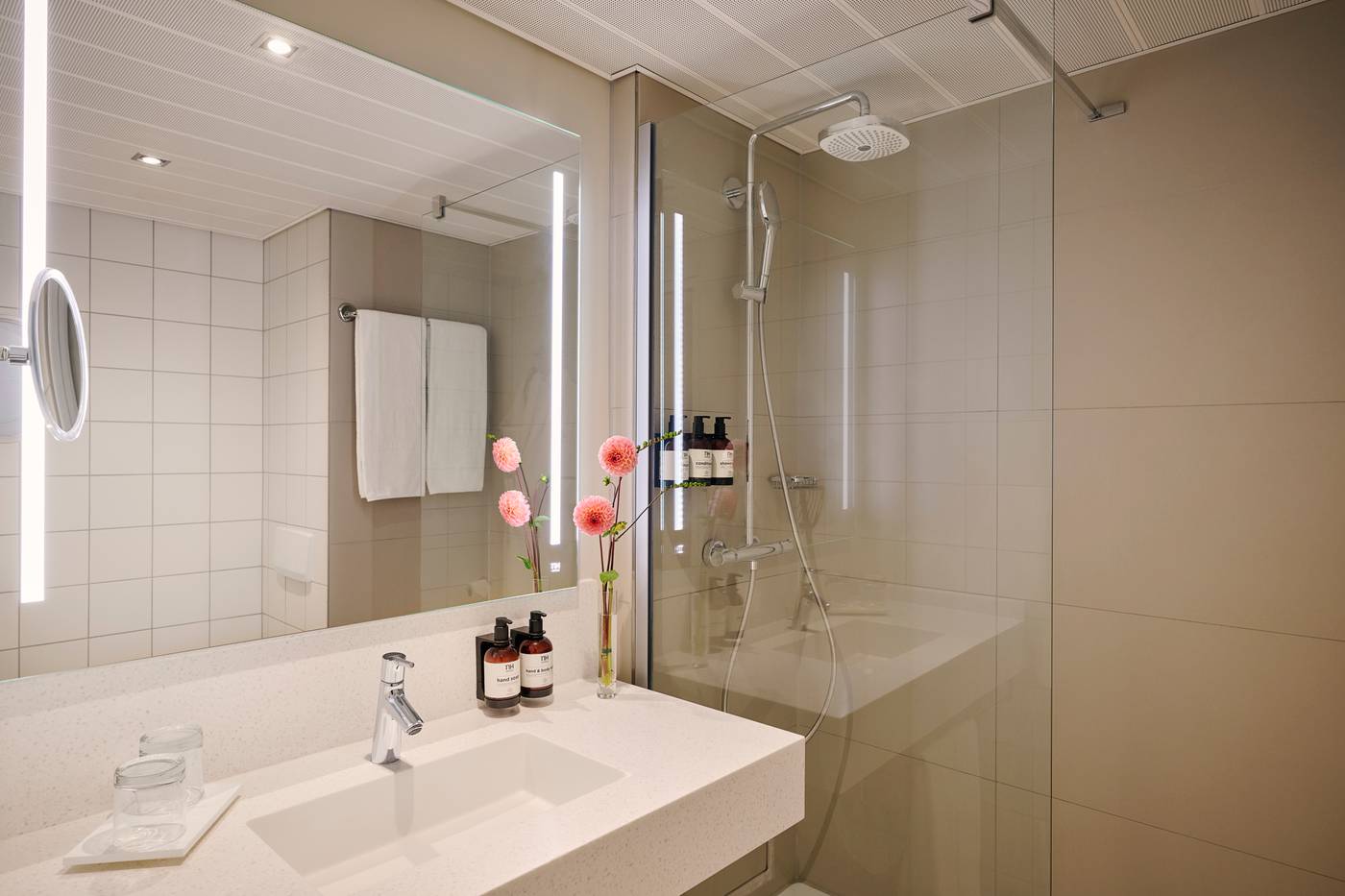 NH-Berlin-Alexanderplatz-Room-34