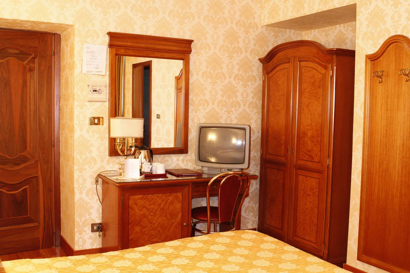 Pace-Helvezia-Room-3