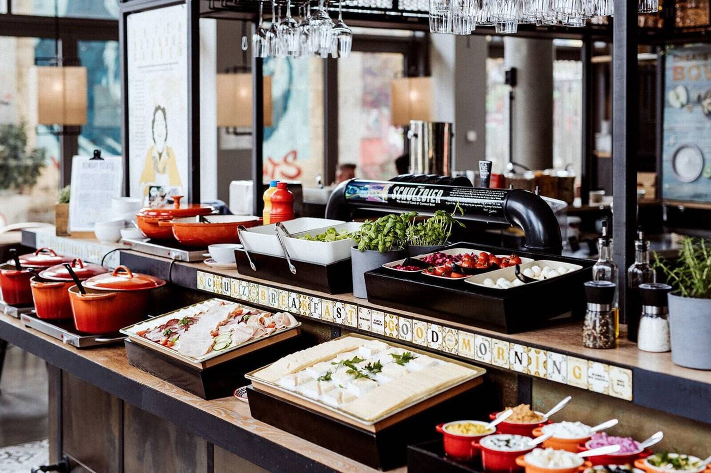 Schulz-Hotel-Berlin-Wall-At-The-East-Side-Gallery-Restaurant-39