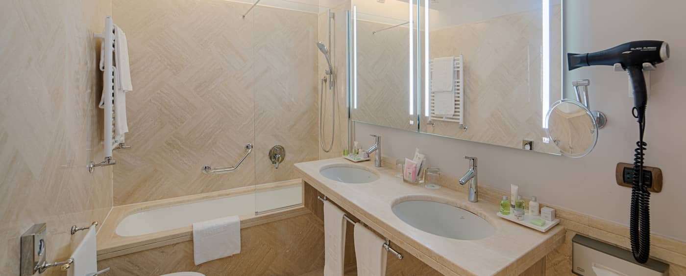 NH-Roma-Villa-Carpegna-Room-24