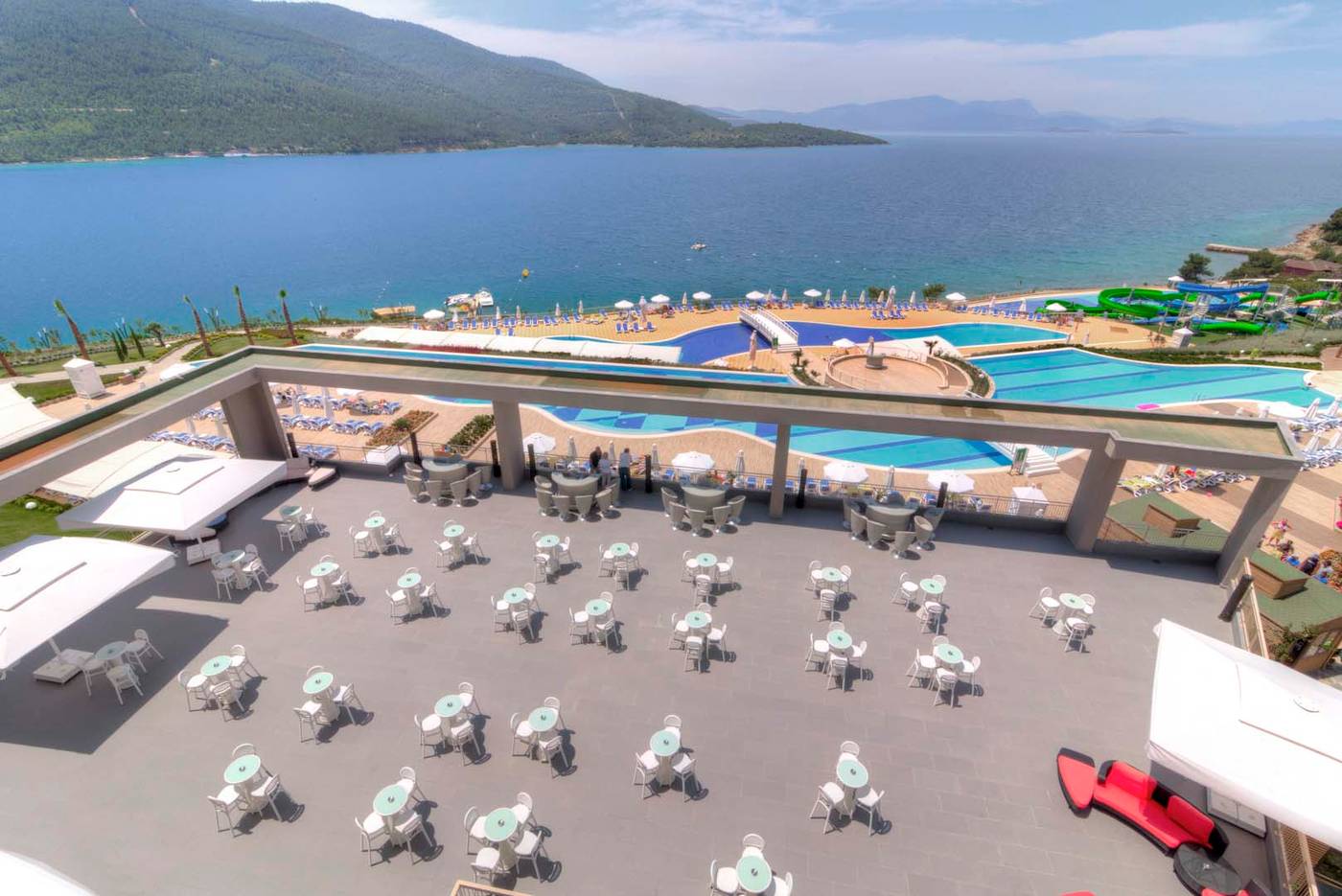 La-Blanche-Island-Terrace-8