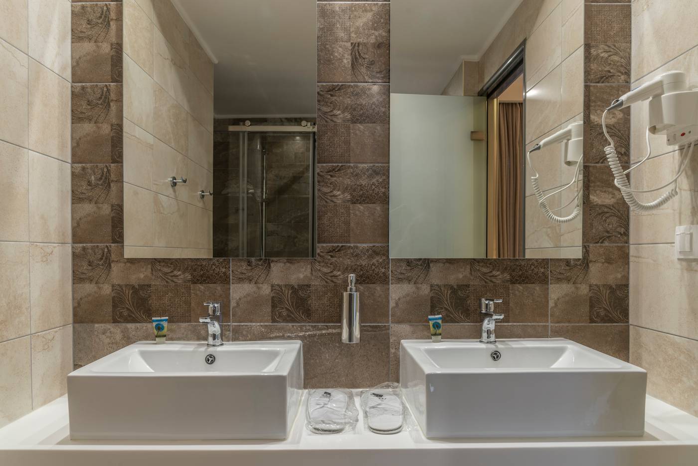 Hotel-Agrelli-Room-40