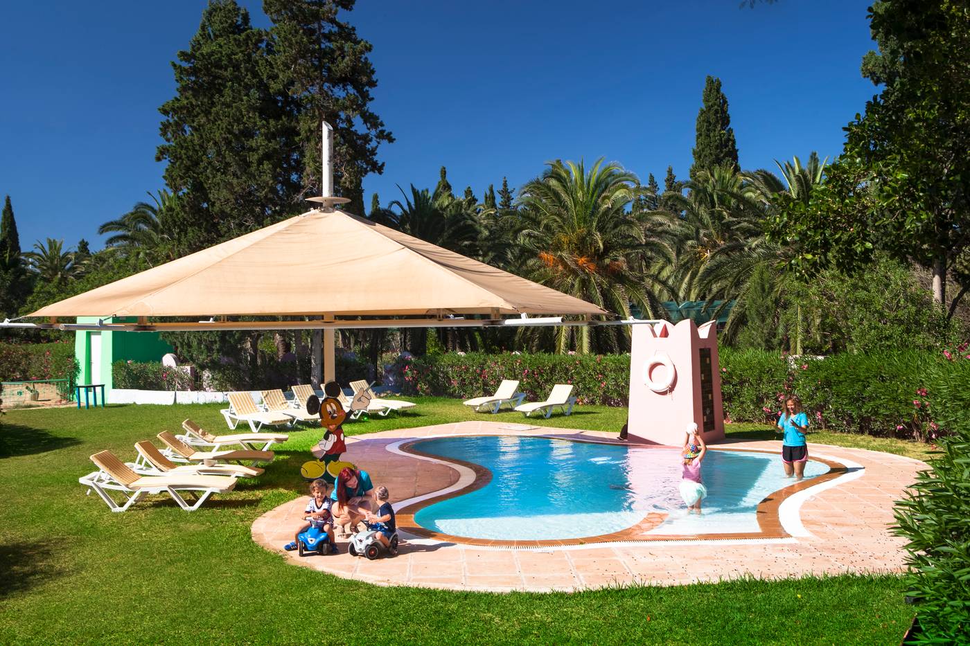 Delfino Beach Resort
