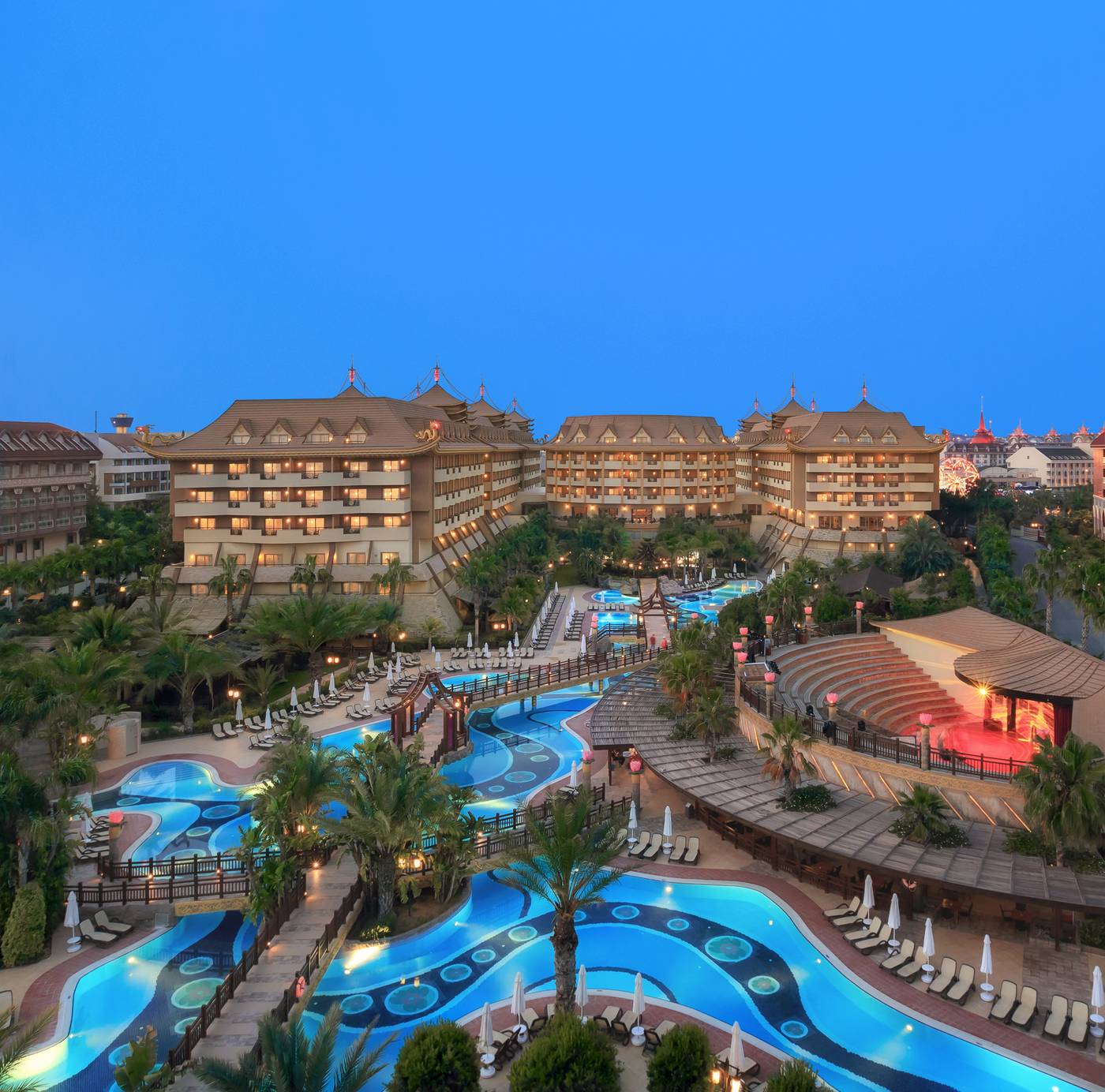 Royal-Dragon-Hotel-General-view-10