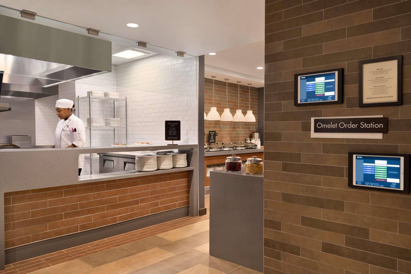 Embassy-Suites-by-Hilton-New-York-Manhattan-Times-Sq-Restaurant-56