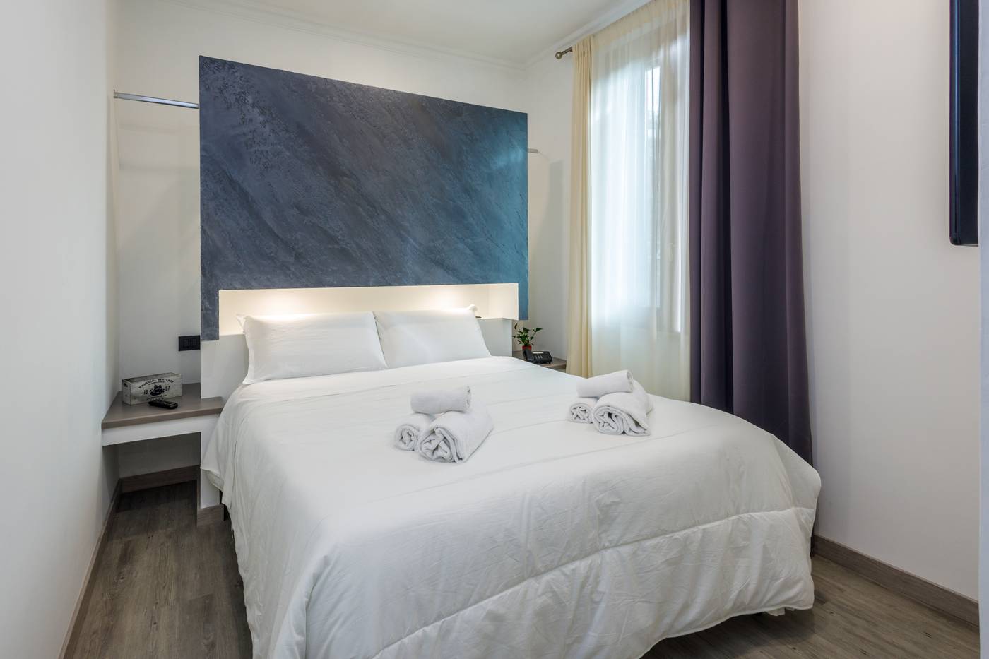 Crossroad-Hotel-Room-19