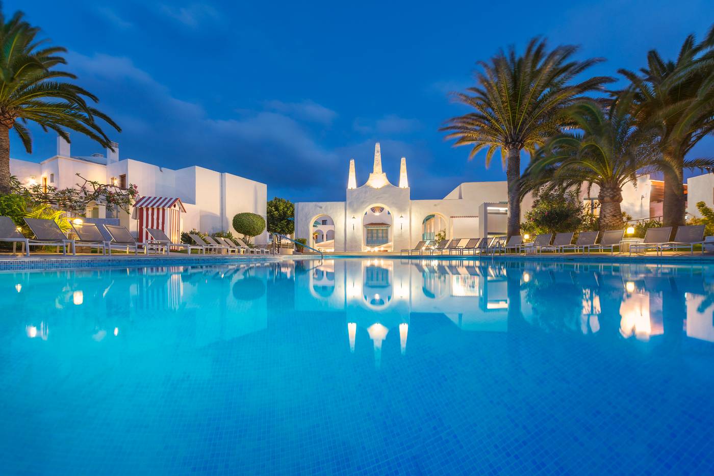Alua-Suites-Fuerteventura-Pool-2