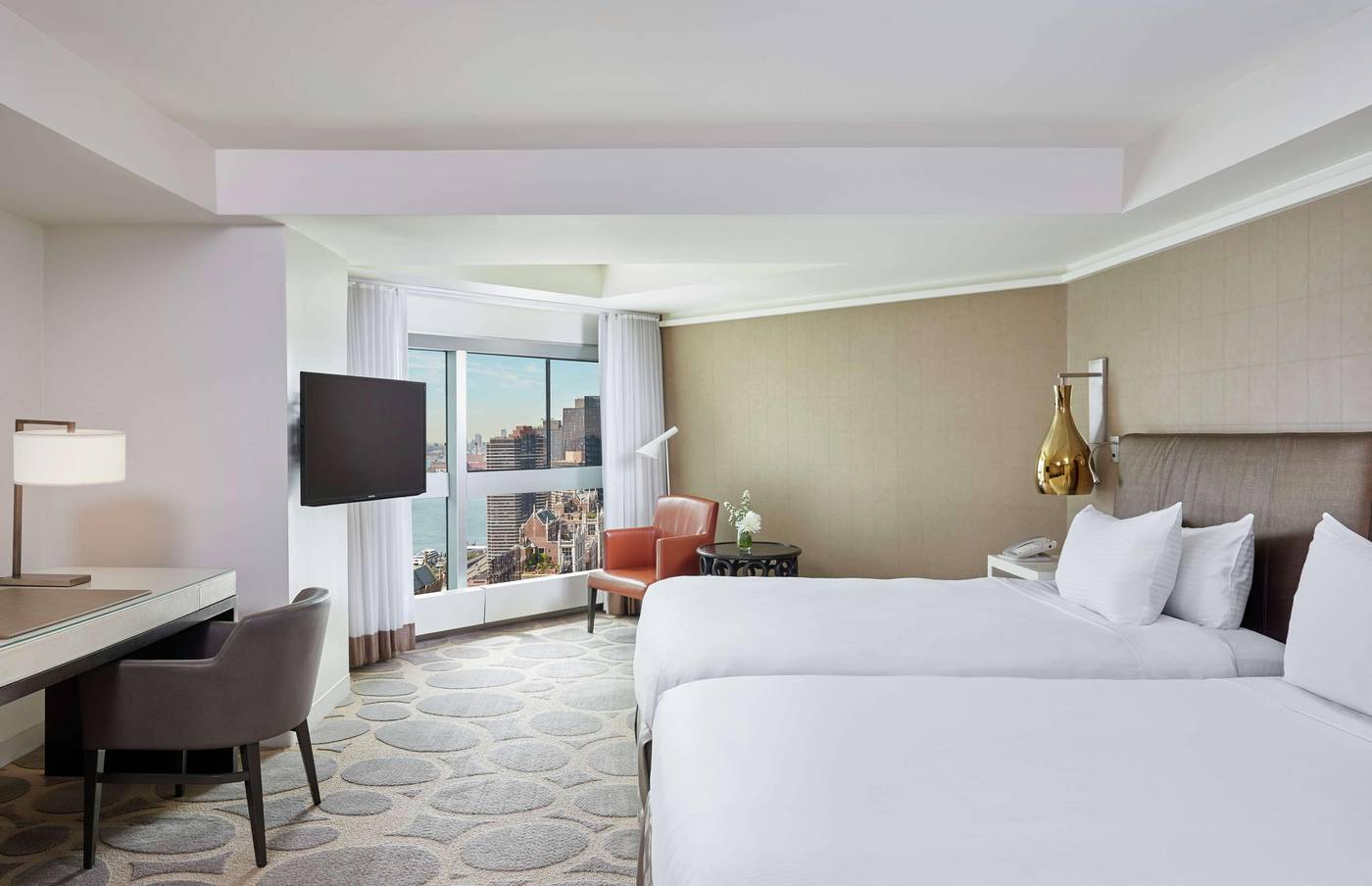 Millennium-Hilton-New-York-One-UN-Plaza-Room-34