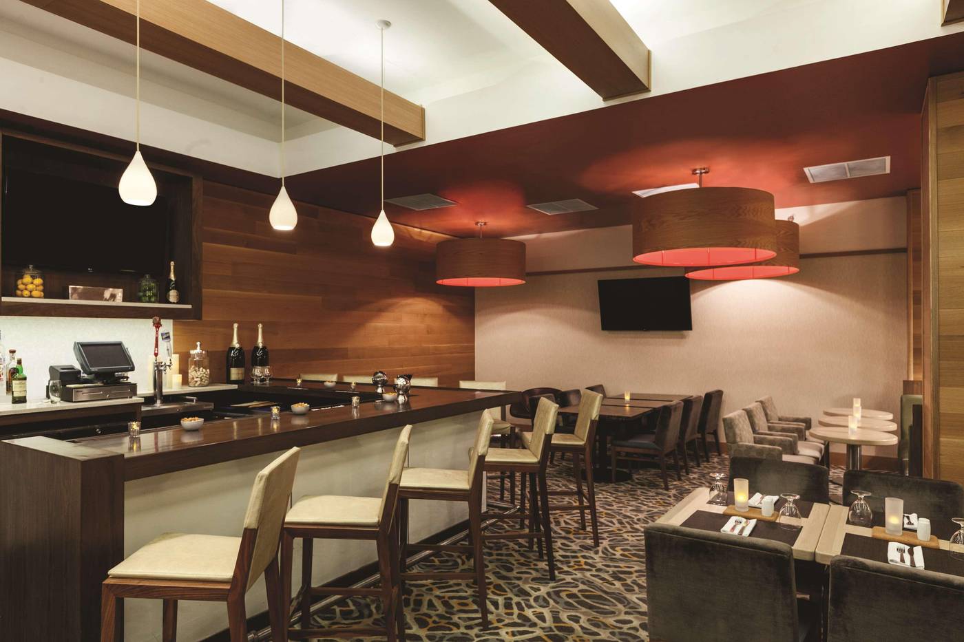 Hilton-Garden-Inn-Midtown-East-Restaurant-13