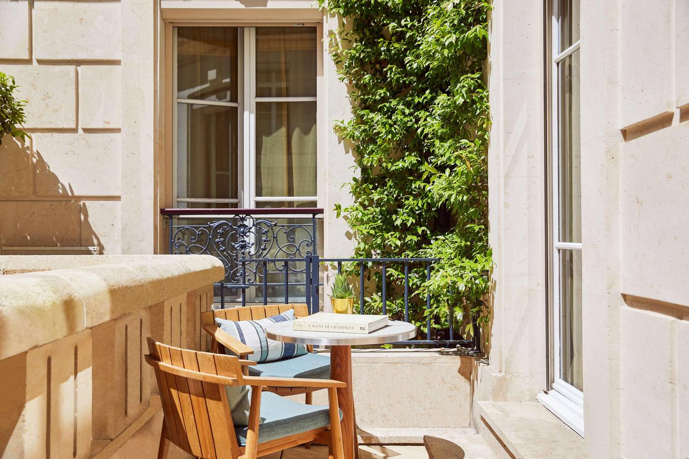 Park-Hyatt-Paris-Vendome-Room-101