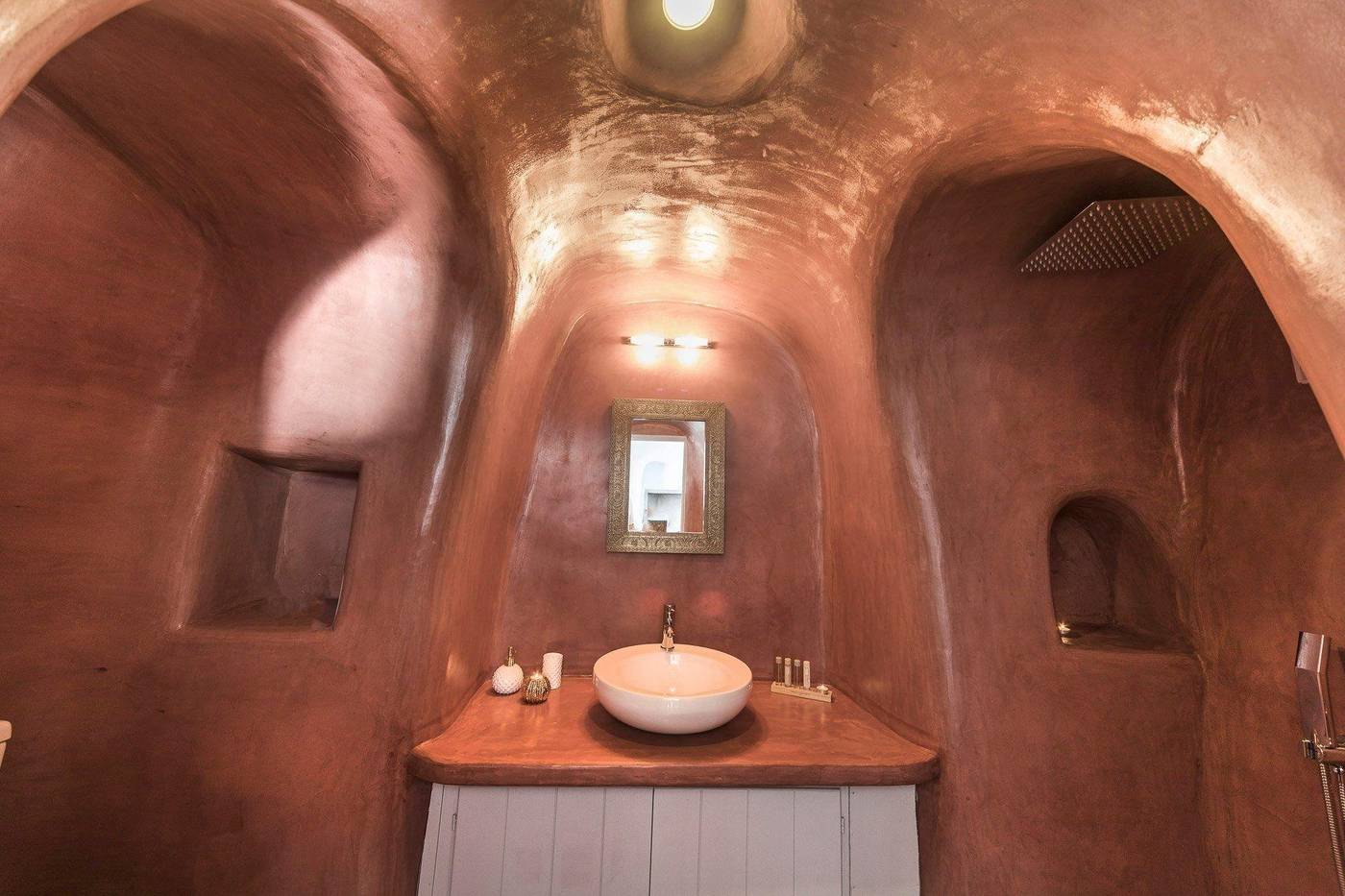 Danae-Suites-Room-30