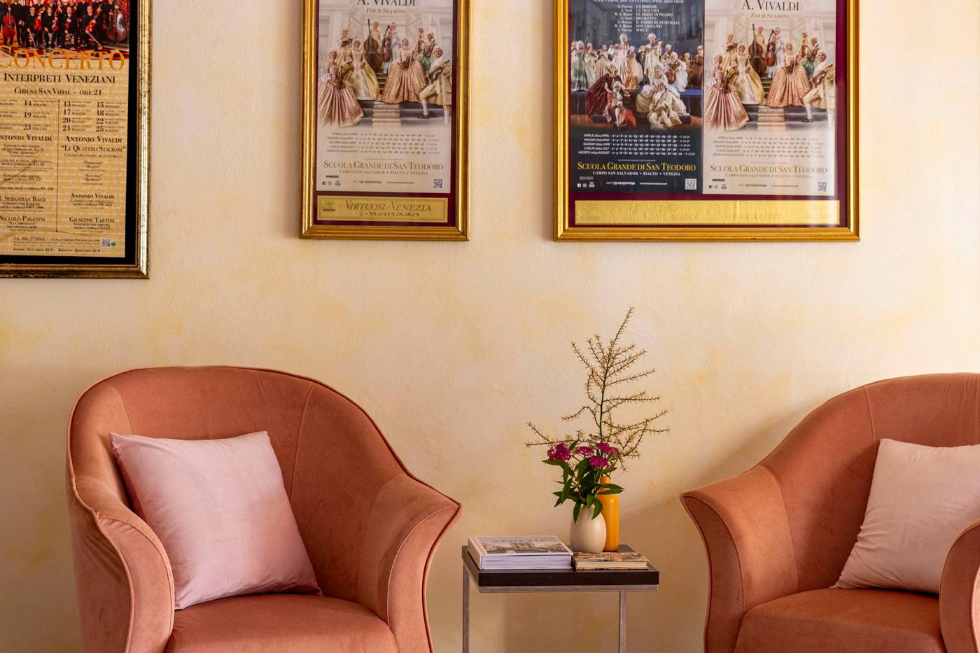 Venezia-2000-Lobby-14