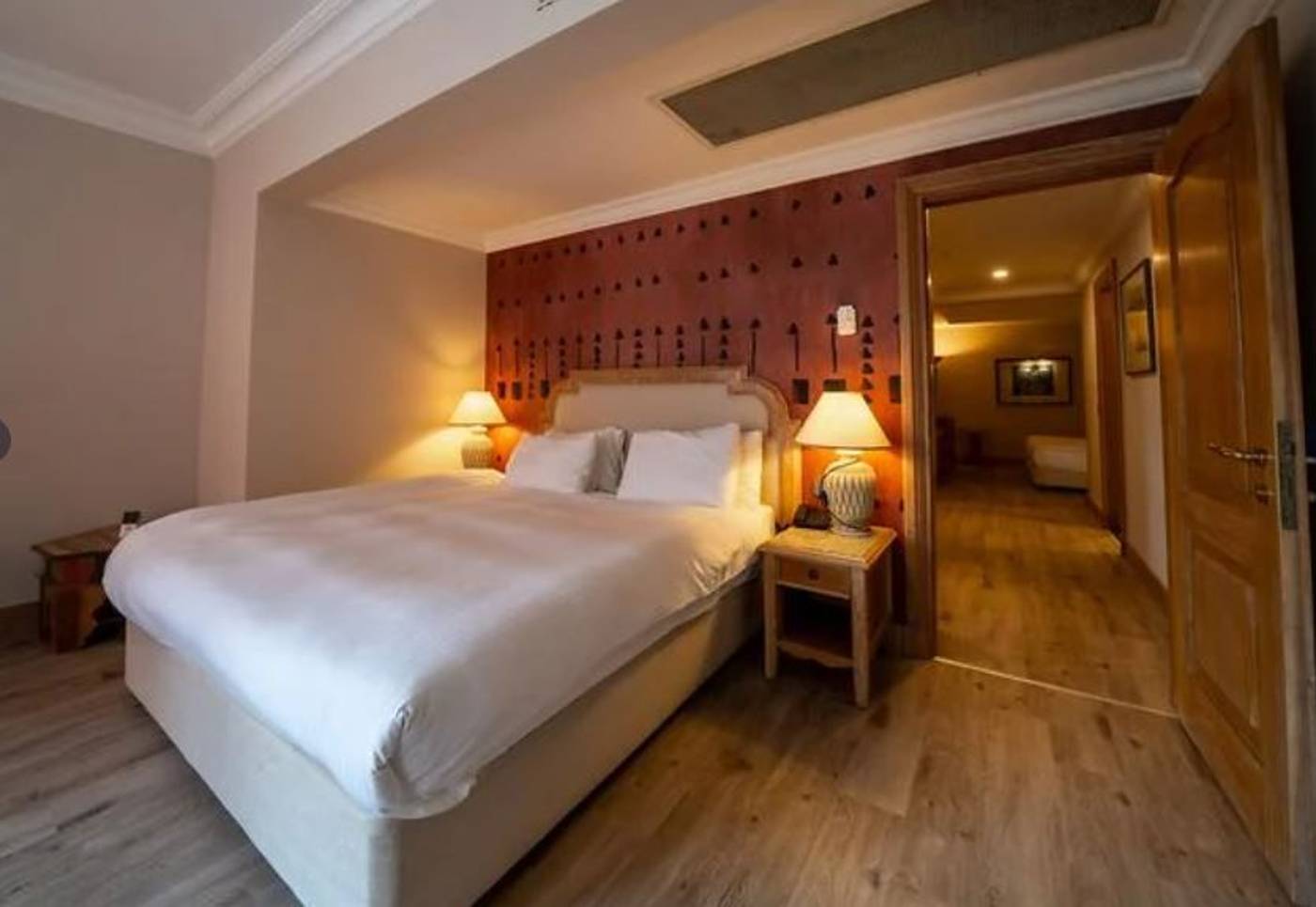 The-Norm-Oriental-Room-37