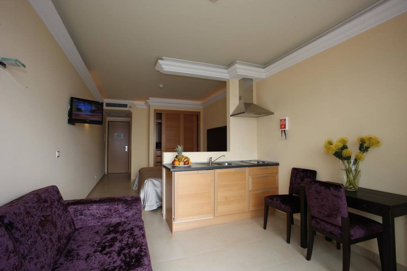 Hotel-Apartamentos-Baia-Brava-Room-9