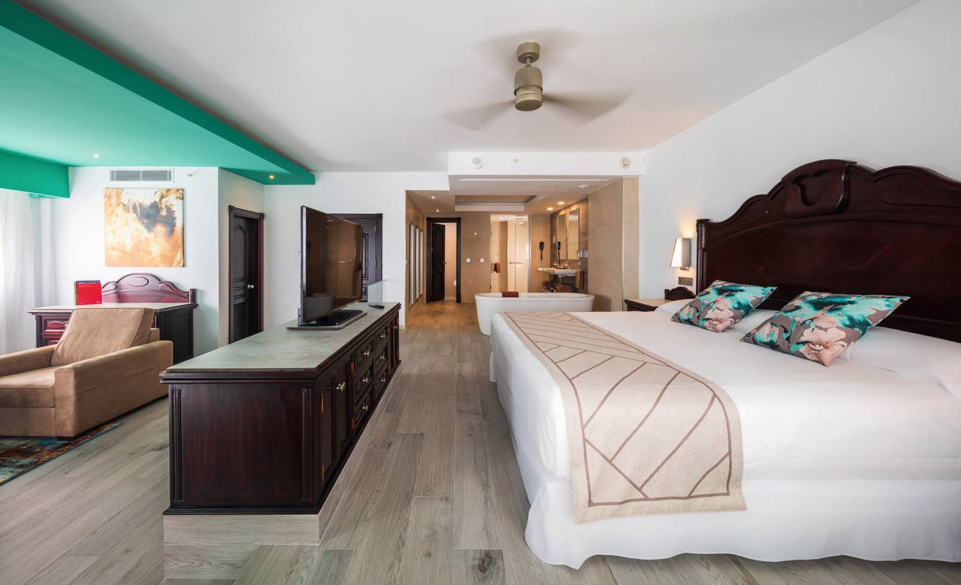 Riu-Ocho-Rios-All-Inclusive-Room-25