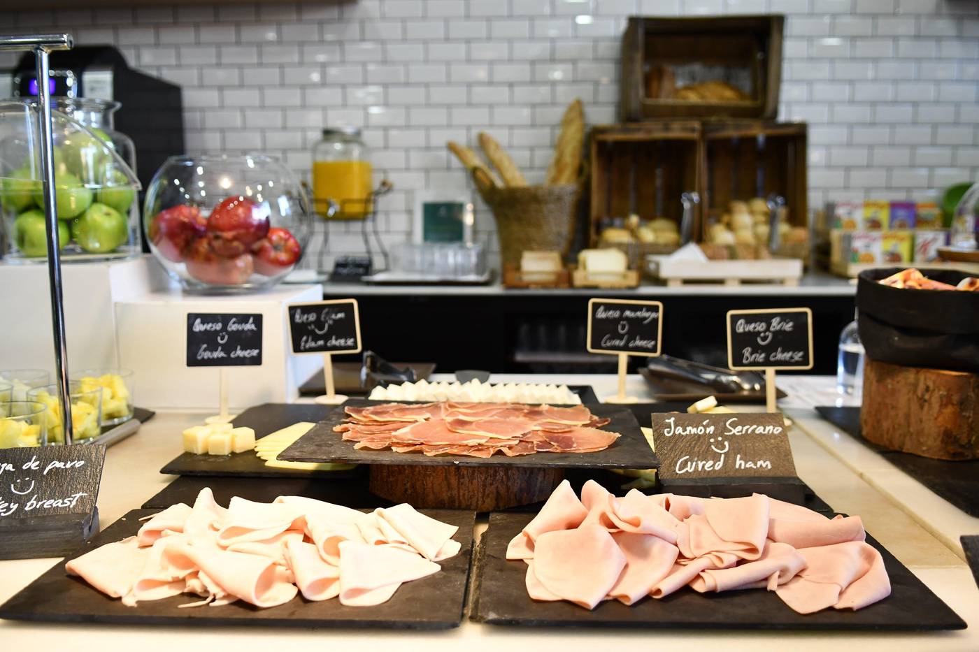 Holiday-Inn-Madrid-Las-Tablas-Restaurant-50