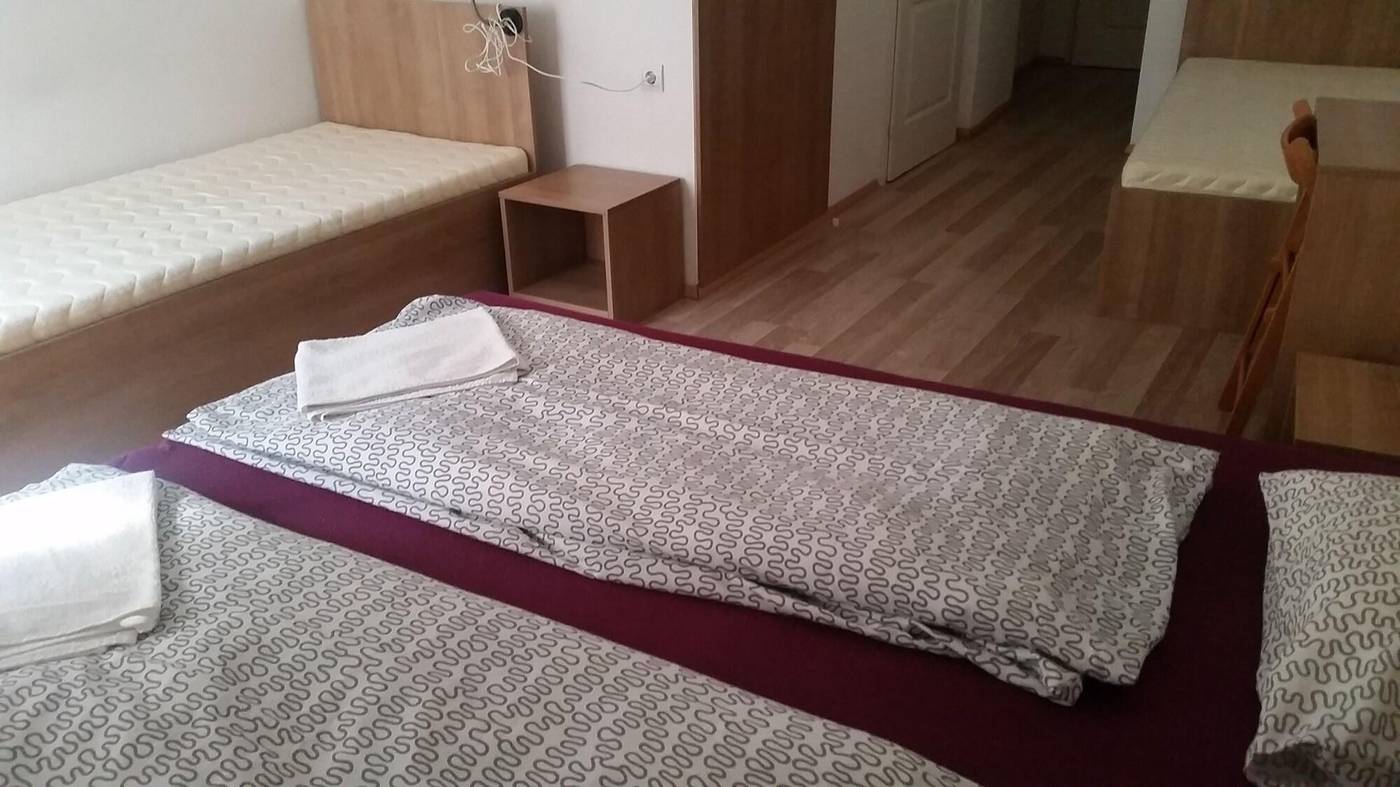 Omega-Guesthouse-Budapest-Room-17