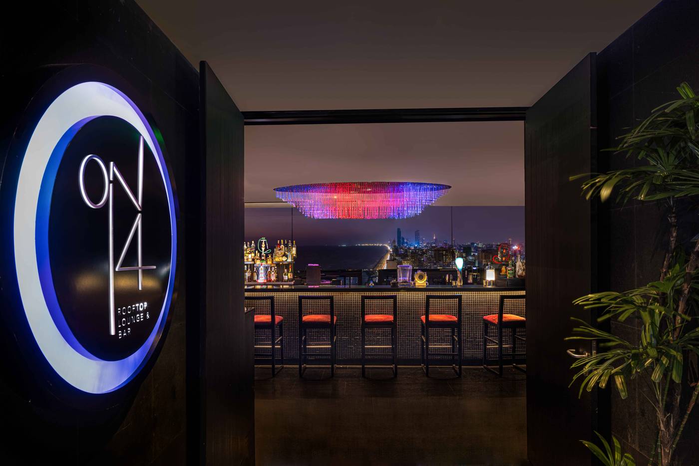 Radisson-Hotel-Colombo-Bar-18